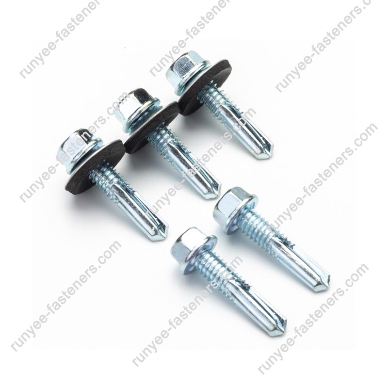 ¿Cómo garantiza el tornillo para techos autoperforante con cabeza de arandela hexagonal n.º 5 con EPDM un rendimiento duradero e impermeable del techo?